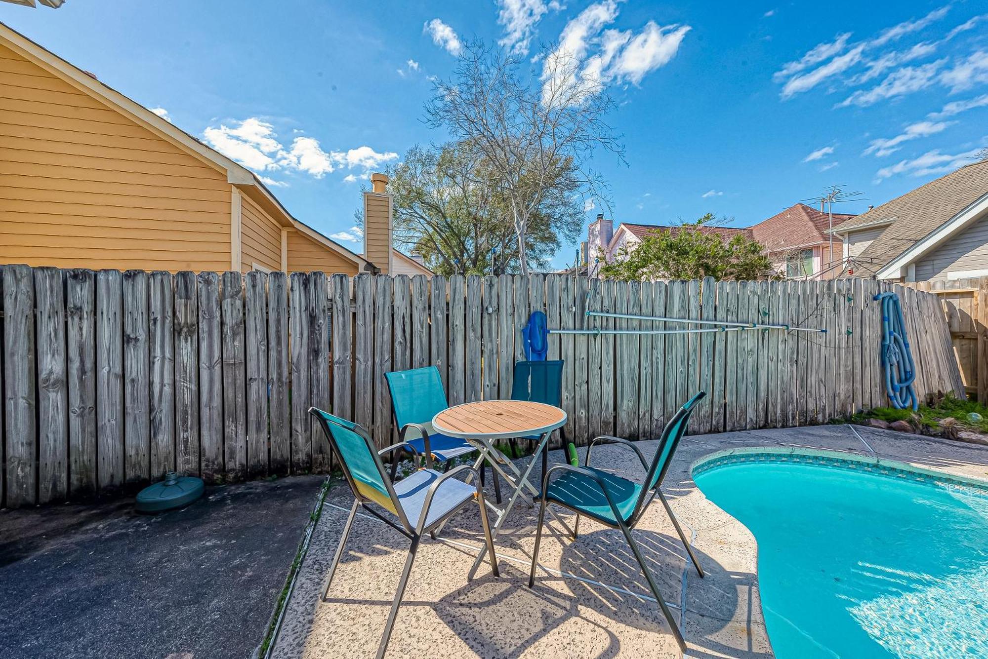 Beat The Heat In Katy Tx - Arcade Room & Pool Houston Zewnętrze zdjęcie